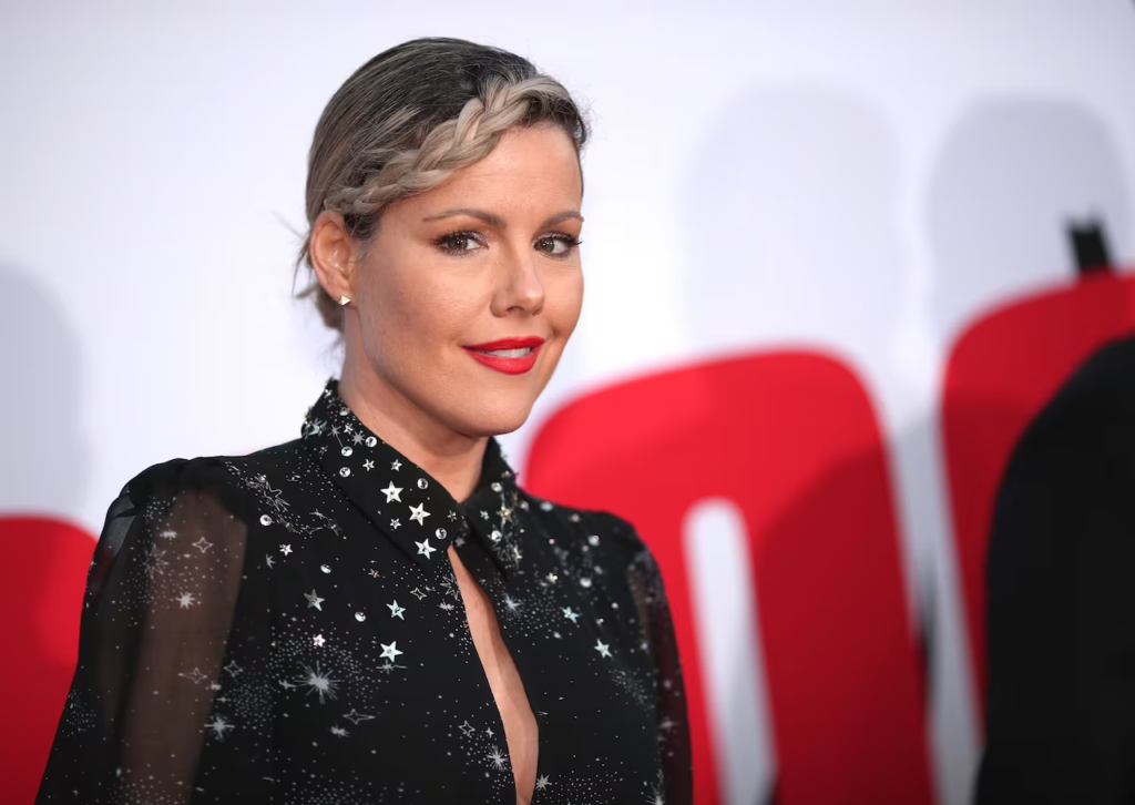 Kathleen Robertson: A Dive into the Life and Career of a Talented Star